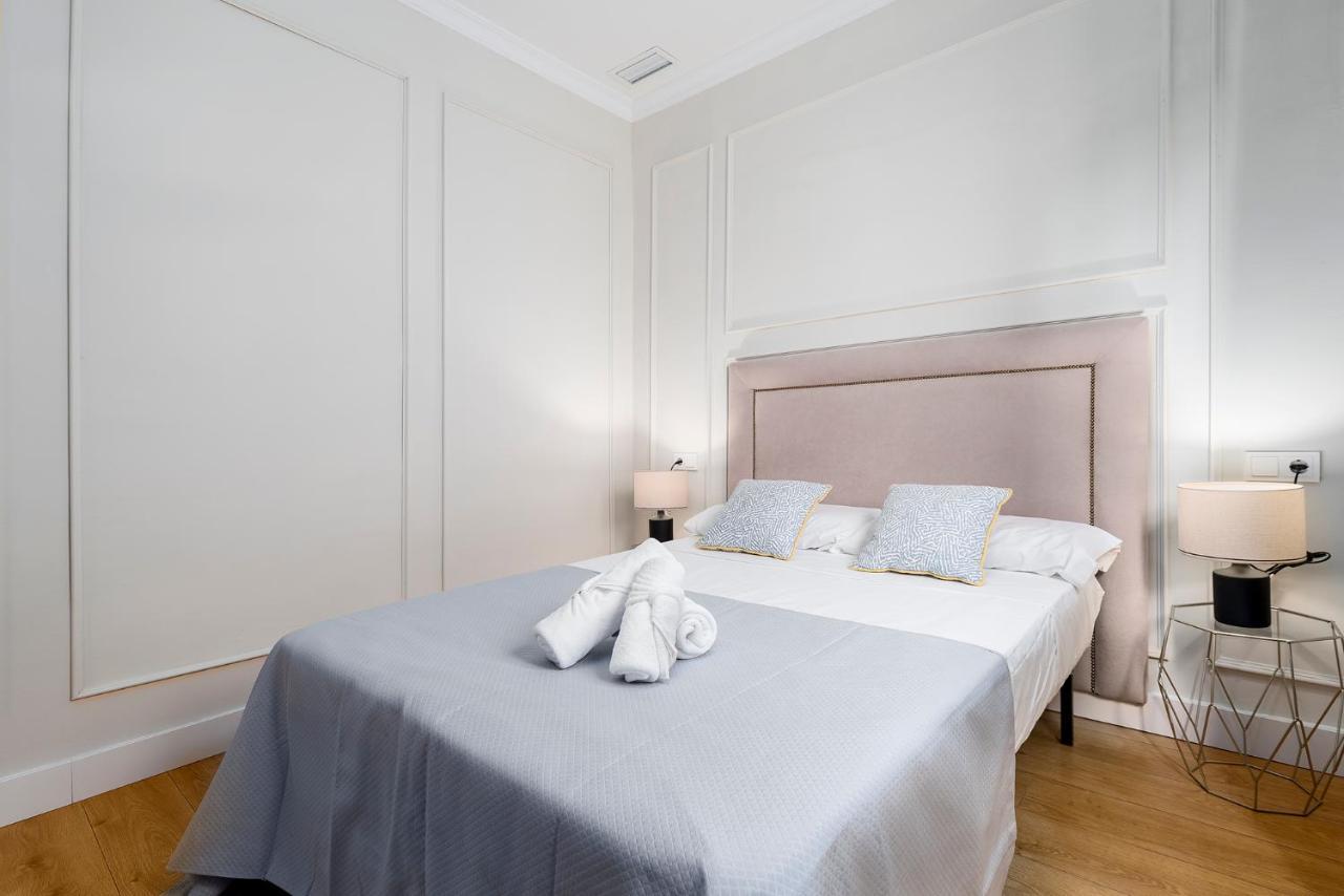 Apartamento Plaza De La Merced 4 Habitaciones Málaga Buitenkant foto